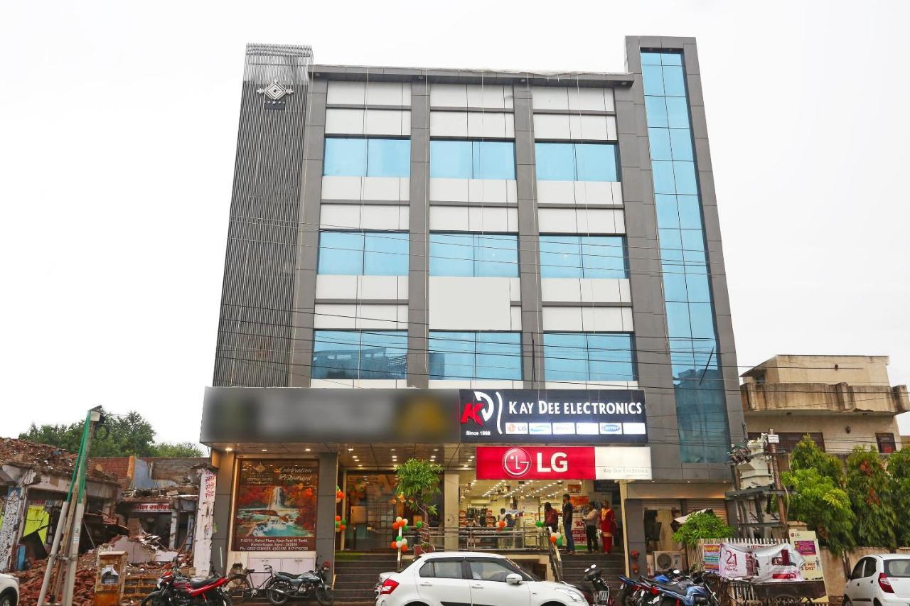 Oyo 18422 Central Grand Belanganj エクステリア 写真