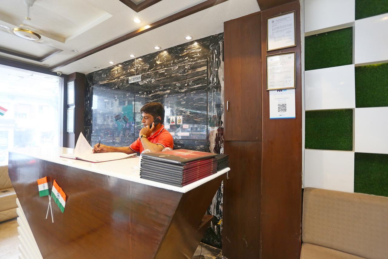 Oyo 18422 Central Grand Belanganj エクステリア 写真